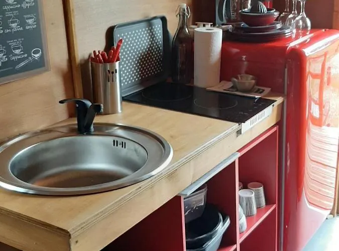 La Roulotte De Germaine Camping *